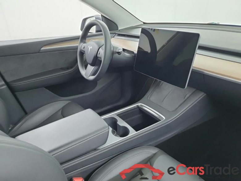 Tesla Model Y Long Range RWD 5D 217kW #6