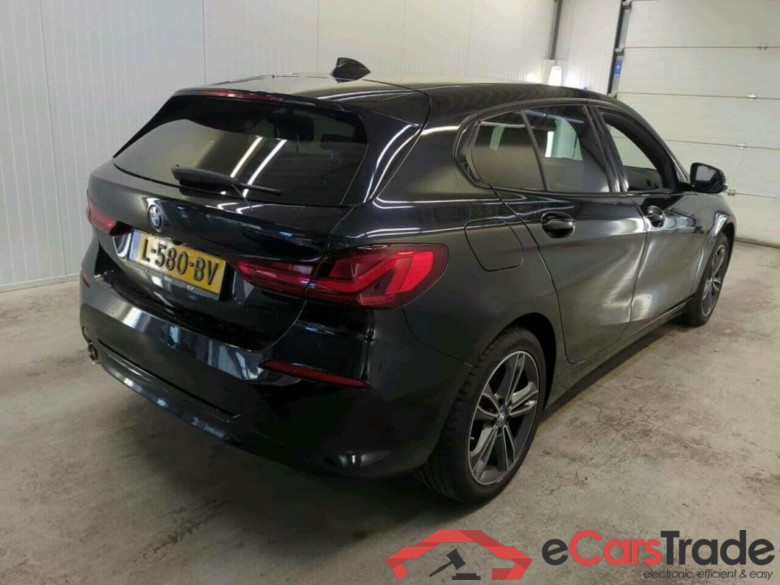 BMW 1-serie 118i High Exec #2