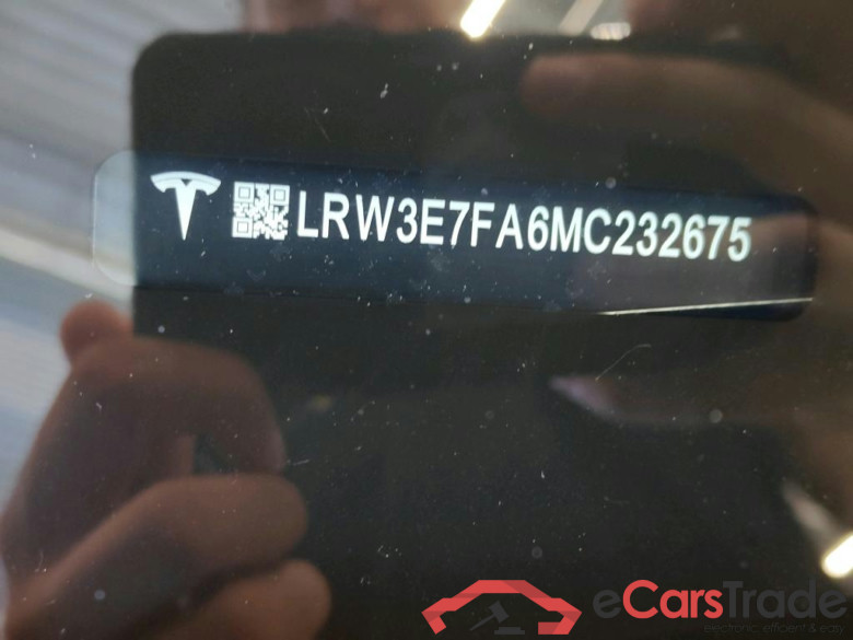 Tesla Model 3 Standard Range Plus RWD 4d #6