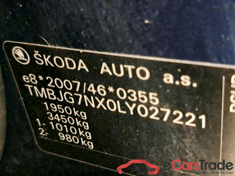 SKODA - SKO OCTAVIA COMBI CRTDI 115PK Style Pack Launch #6