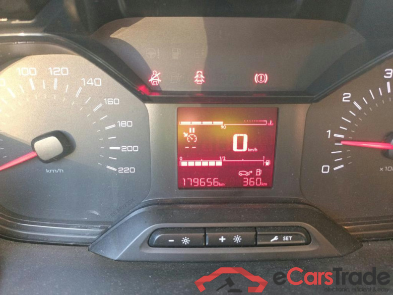 PEUGEOT Partner / 2018 / 3P / furgón derivado de turismo Pro Standard 600kg BlueHDi 73kW (CM2) #5