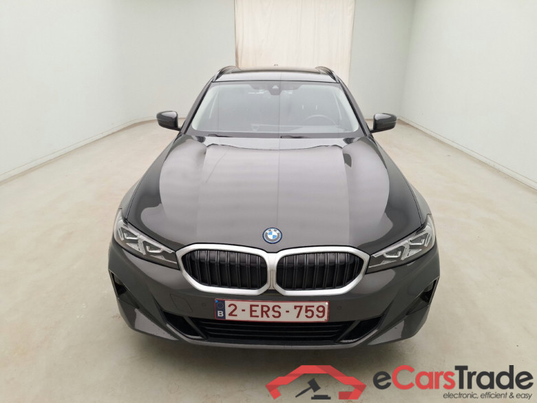 BMW, 3-serie T FL'22 PHEV, BMW 3 Reeks Touring 330e (215 kW) 5d
