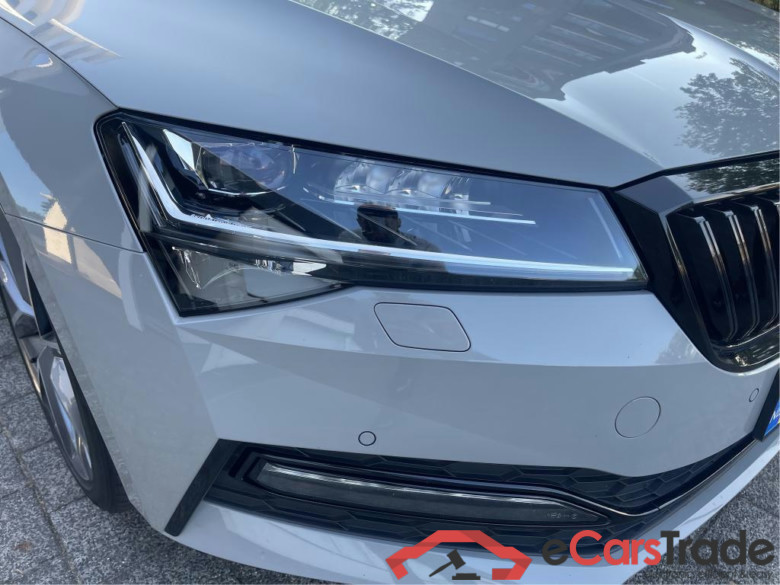 SKODA Superb Combi 110 kW #4