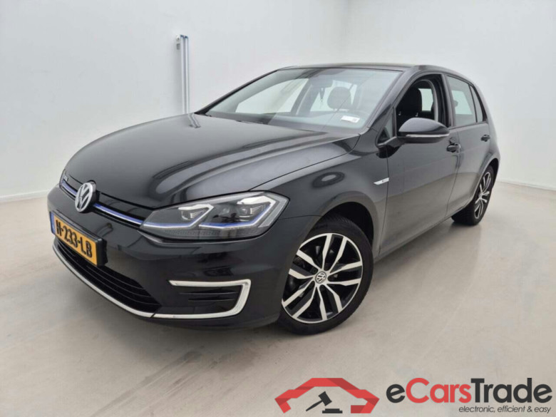 VOLKSWAGEN e-Golf E-DITION