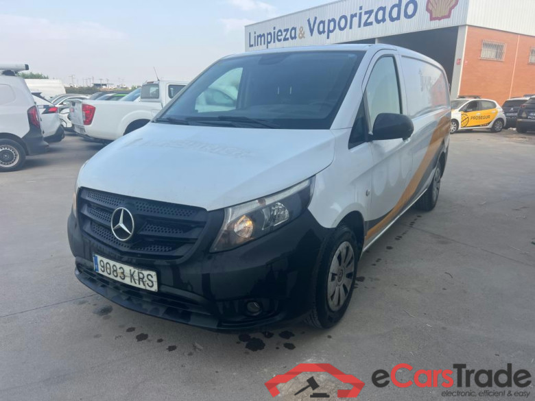 MERCEDES-BENZ Vito / 2014 / 4P / furgón 111 CDI Larga #1