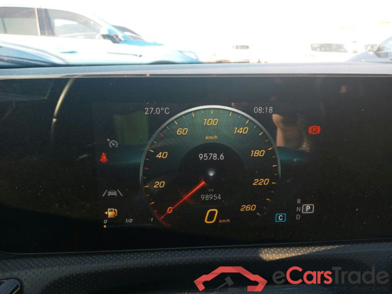 MERCEDES-BENZ Clase A / 2018 / 5P / berlina con portón A 200 d #4