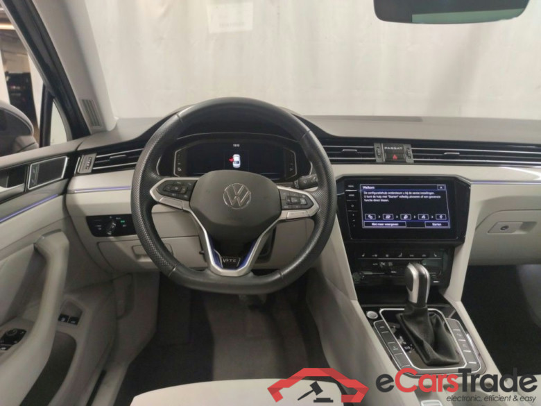 Volkswagen Passat 1.4 TSI GTE Business DSG 4d #6