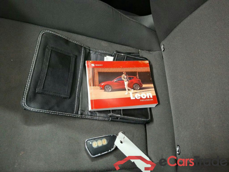 SEAT Leon Sportstourer 66 kW #6