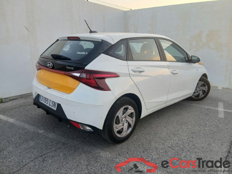 HYUNDAI i20 / 2020 / 5P / berlina con portón 1.0 TGDI 74kW (100CV) 48V Essence #2