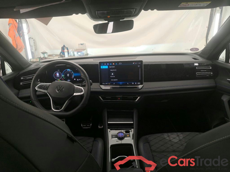 VOLKSWAGEN Tiguan / 2023 / 5P / SUV 1.5 EHYBRID 204 DSG6 R-LINE EDITION(SP) #6
