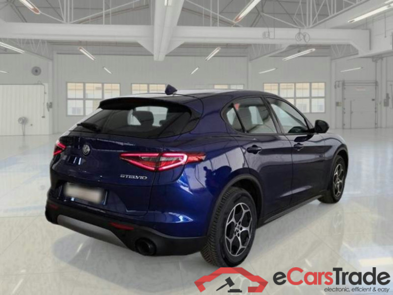 ALFA ROMEO STELVIO / 2017 / 5P / SUV 2.2 TD 190 CV SUPER BUSINESS AT8 Q4 #2