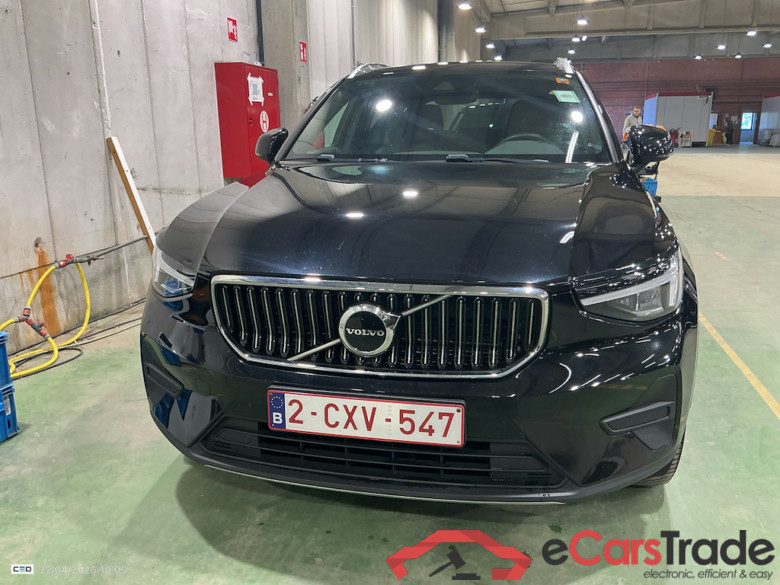 VOLVO XC40 1.5 T4 PHEV CORE DCT #2