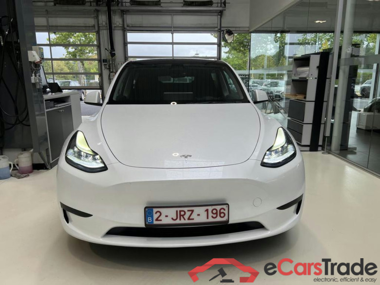 TESLA Model Y 52 kWh Standard Range RWD #2