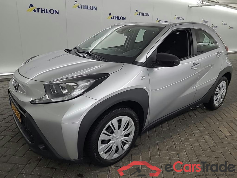 TOYOTA Aygo X 1.0 VVT-I MT play 5D 53kW #1