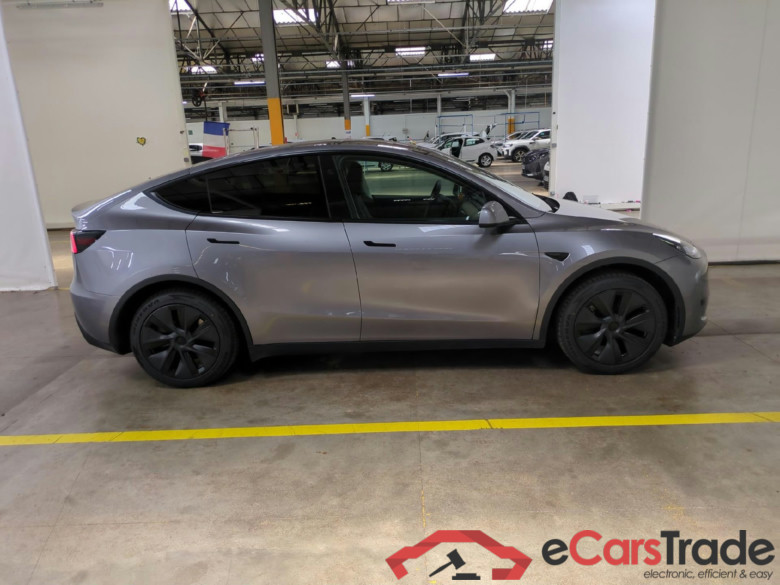 TESLA Model Y / 2020 / 5P / SUV Grande Autonomie RWD #6