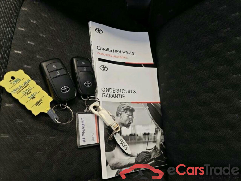 TOYOTA Corolla Touring Sports Hybrid 140 Active #6
