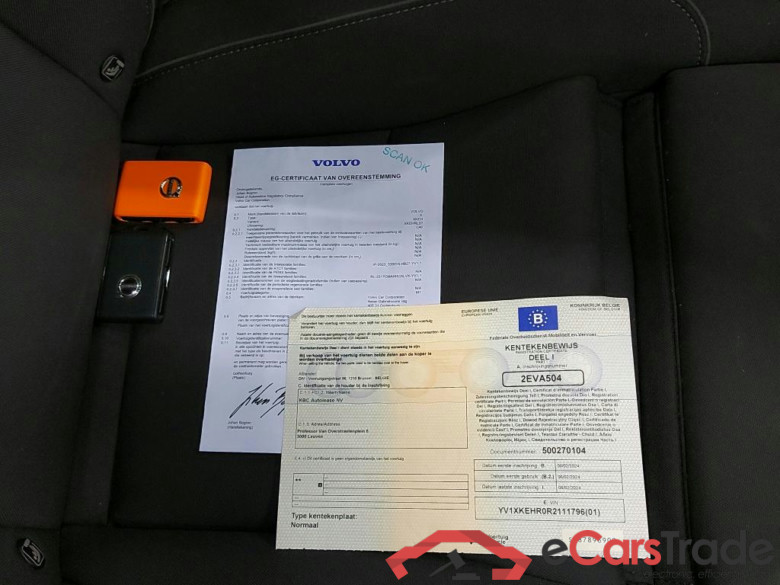 VOLVO - VOL C40 Recharge 252PK Extended Range Core With Charcoal Textile Interior & Winter Pack & Semi Auto Foldable Trailer Hook * ELECTRIC * #4