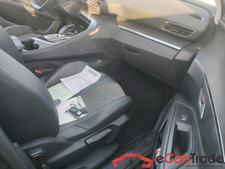 PEUGEOT 3008 Hybrid / 2020 / 5P / todoterreno 225 e-EAT8 Allure #6