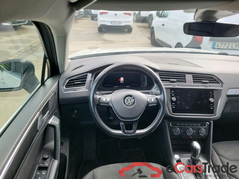 VOLKSWAGEN Tiguan / 2016 / 5P / todoterreno Sport 2.0 TDI 110kW (150CV) DSG #3