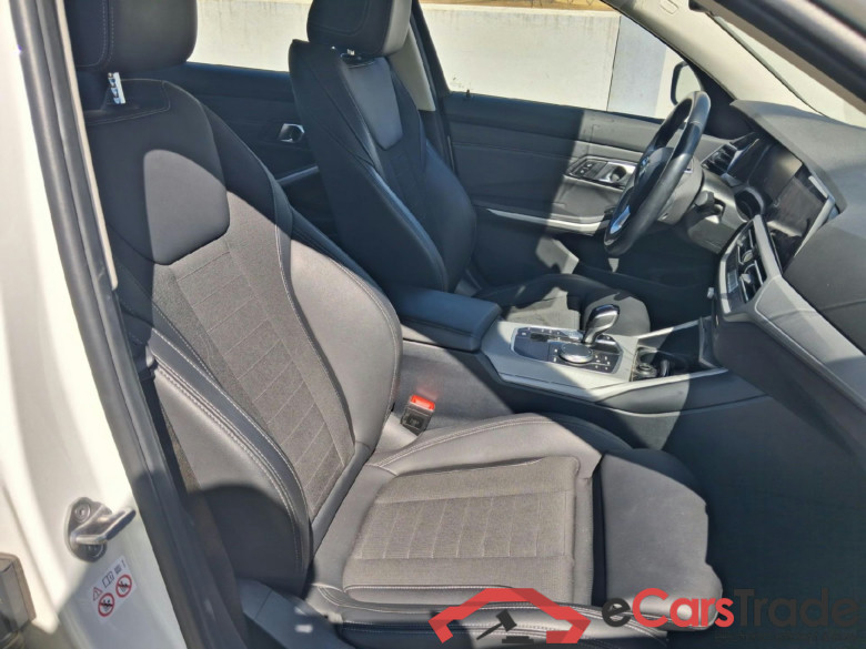 BMW Serie 3 / 2018 / 4P / sedán 318d Auto. #6