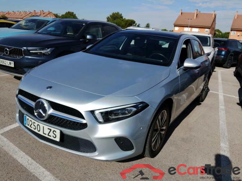 MERCEDES-BENZ Clase A / 2018 / 5P / berlina con portón A 250 e #1