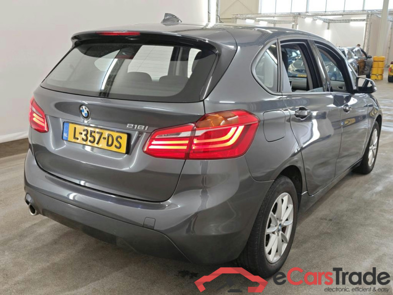 BMW 2 Serie Active Tourer 218iA Executive 5d #2
