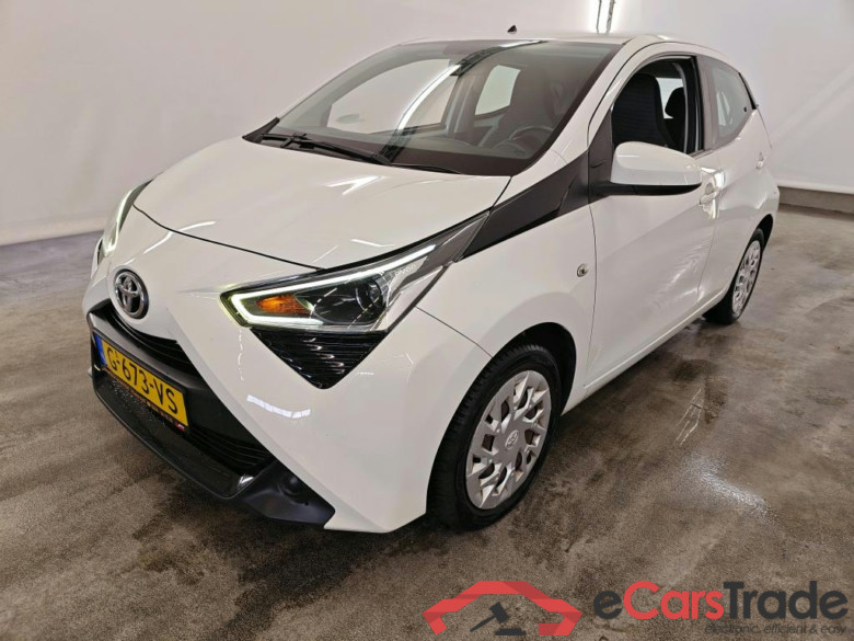 Toyota AYGO 1.0 VVT-i x-play 5d