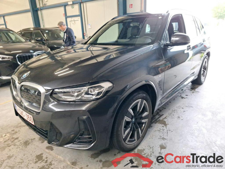 BMW I - BMW IX3 286PK With Climatic & Navigation & Electric Heated Sport Seats & Heated Steering Wheel & Park Sensors Front & Rear * ELECTRIC *