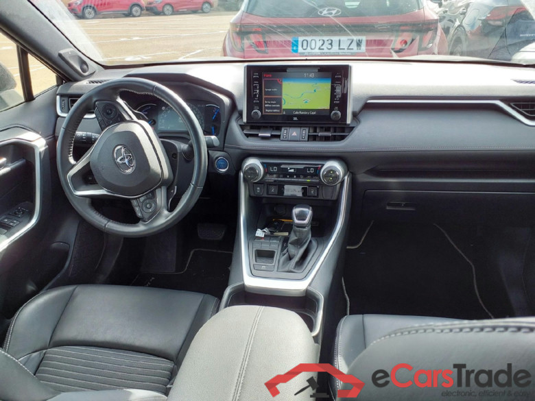 TOYOTA Rav4 / 2018 / 5P / todoterreno 2.5l 220H Black Edition(SP) #3