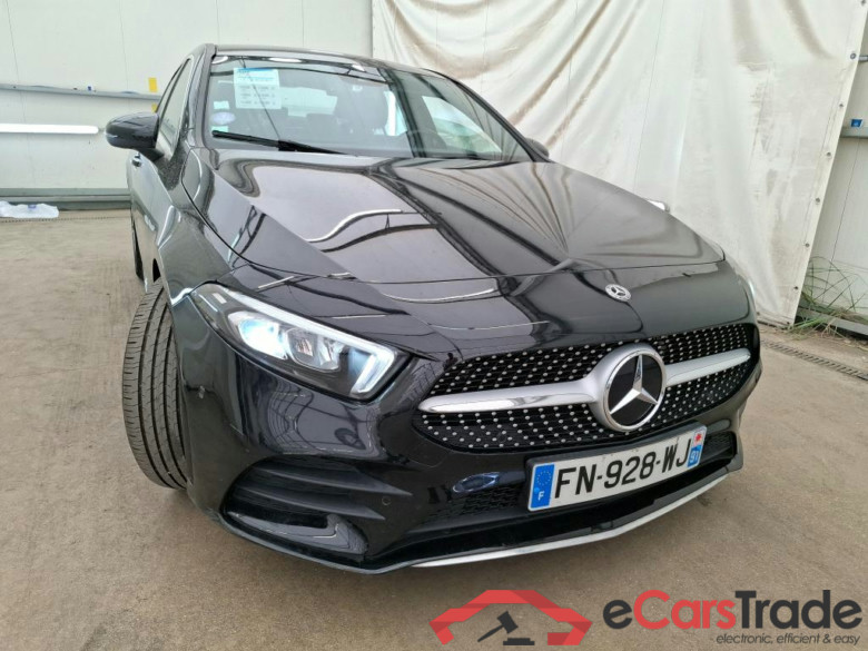 MERCEDES-BENZ Classe A Berline / 2018 / 4P / Berline A 200 AMG Line 7G-DCT #4