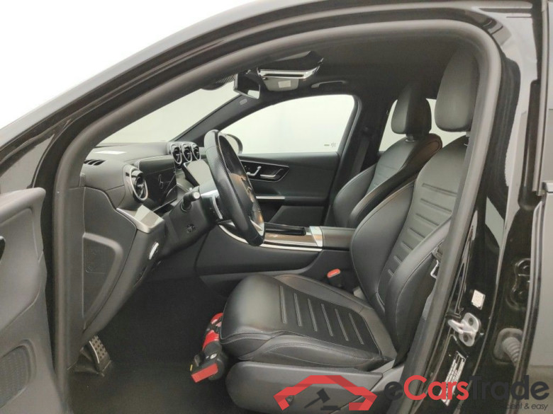 Mercedes-Benz GLC Coupé GLC 300 e 4MATIC AMG Line 5d #3