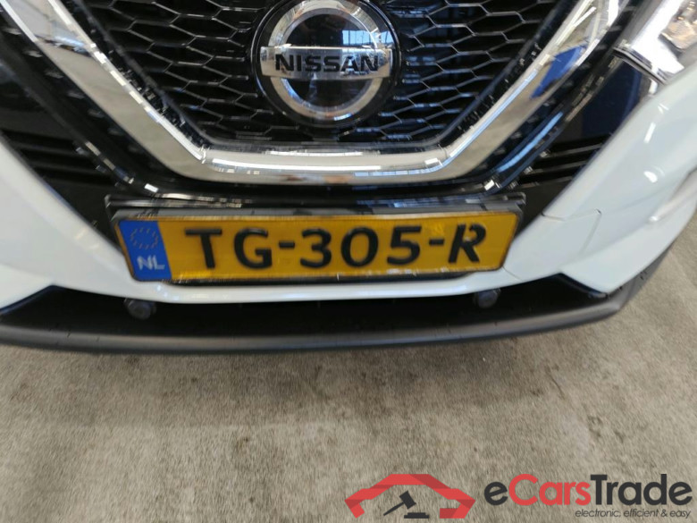 Nissan Qashqai 1.2 DIG-T 115 N-CONNECTA 5d + Pano, Design Pack #5