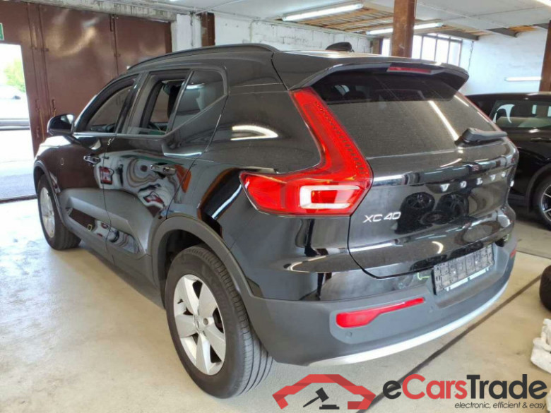 Volvo XC40  #3