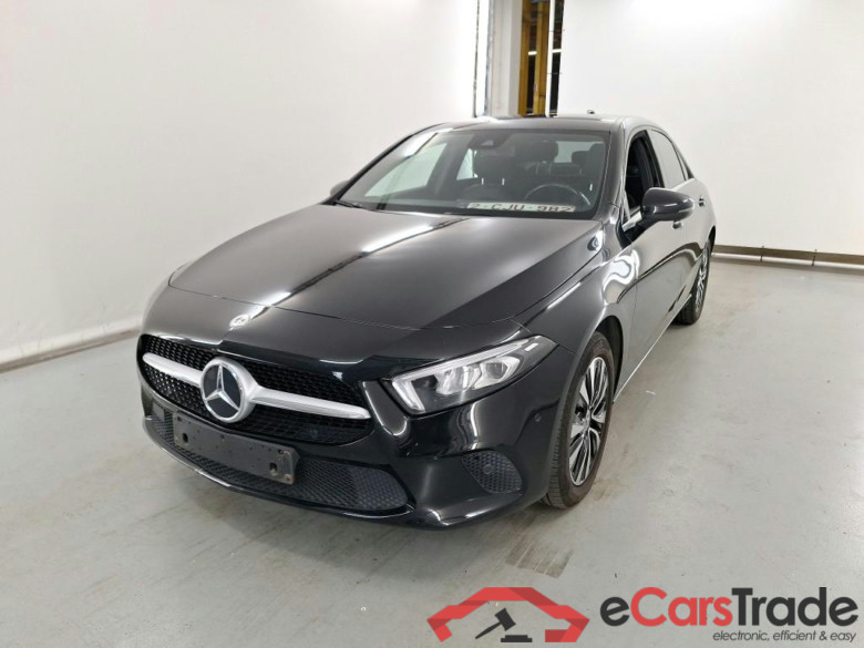 MERCEDES-BENZ A-CLASS LIMOUSINE 1.3 A 250 E BUSINESS SOLUTION DCT