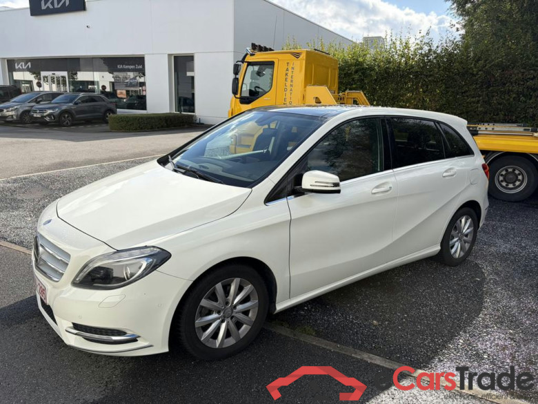 MERCEDES-BENZ B 200 200