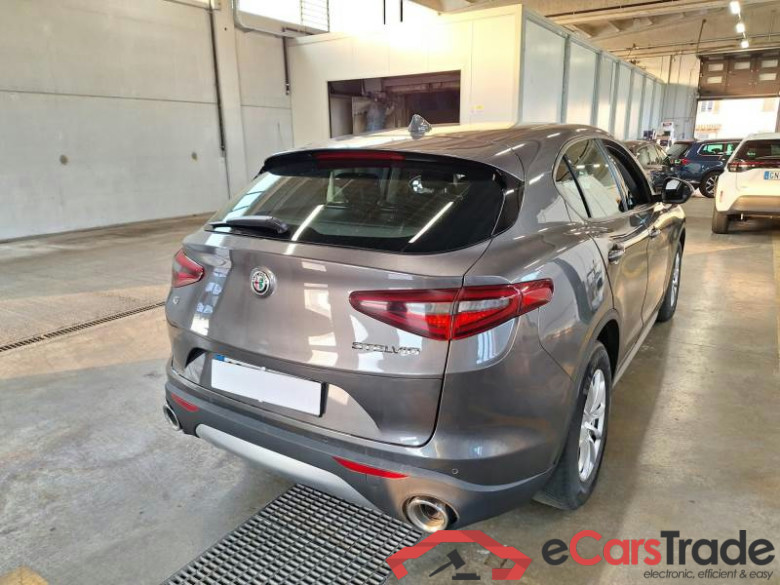 ALFA ROMEO STELVIO / 2017 / 5P / SUV 2.2 TURBO DIESEL 190CV AT8 Q4 BUSINESS #2