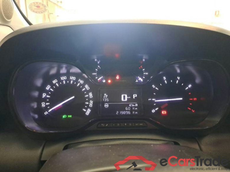 CITROEN C3 AIRCROSS / 2017 / 5P / SUV BLUEHDI 120 SeS FEEL EAT6 #4