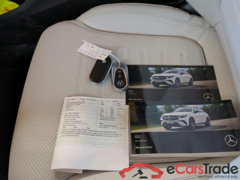 GLC -Klasse GLC 300 e 4Matic (254.656)AMG 2.0 AMG Line 230KW AT9 E6d #3