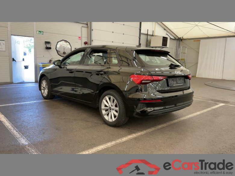 AUDI A3 Sportback 30 TFSI Attraction #3