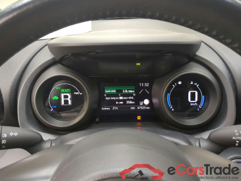 TOYOTA Yaris Hybride / 2019 / 5P / Berline Hybride 116h Design #6