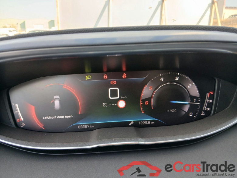 PEUGEOT 3008 / 2020 / 5P / todoterreno 1.5 BlueHDi 96kW (130CV) S&S Allure #4