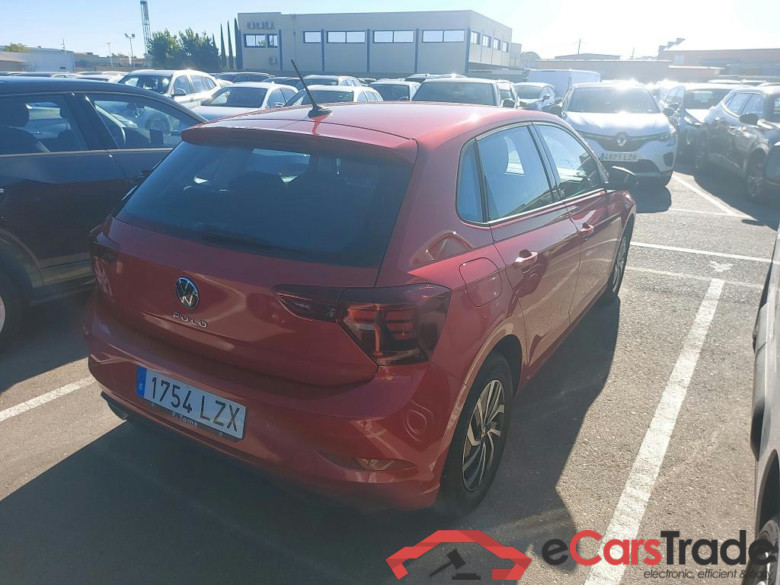 VOLKSWAGEN Polo / 2021 / 5P / berlina con portón Life 1.0 TSI 70kW (95CV) #2