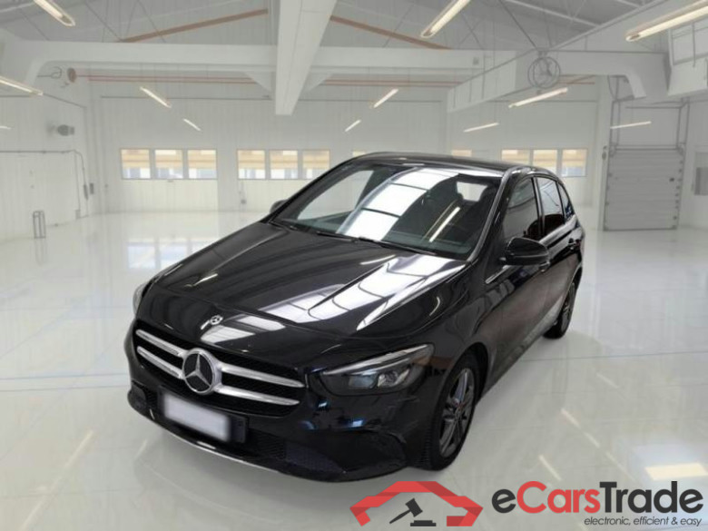 MERCEDES-BENZ CLASSE B / 2018 / 5P / MONOVOLUME B 180 D AUTOMATIC BUSINESS EXTRA