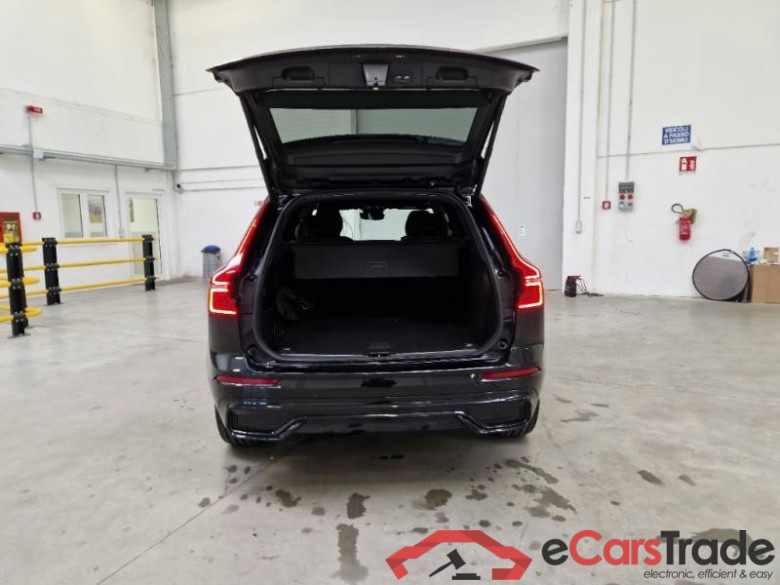 VOLVO XC60 / 2021 / 5P / SUV B5 D AWD AUTOMATICO ULTIMATE DARK #4
