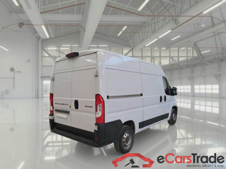 PEUGEOT BOXER / 2023 / 4P / FURGONE 2.2 BLUEHDI 120 SeS 330 L2H2 #2