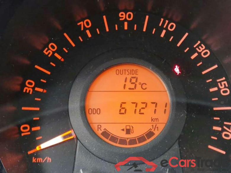 TOYOTA Aygo 1.0 VVT-i x-fun #6