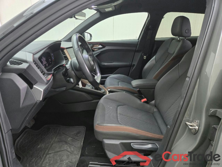 AUDI A1 Sportback 40 TFSI S Line edition one #5