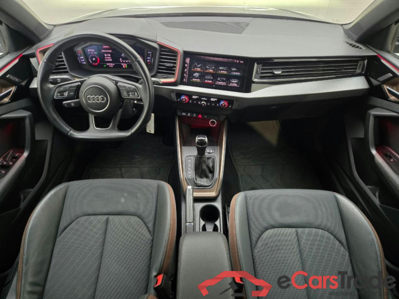AUDI A1 Sportback 40 TFSI S Line edition one #6