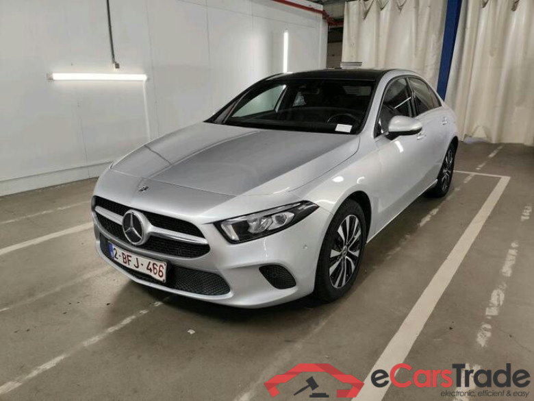 Mercedes A-Klasse Limousine A-Klasse Limousine A 250e Business Solution (PHEV) 160kW/218pk  4D/P Auto-8