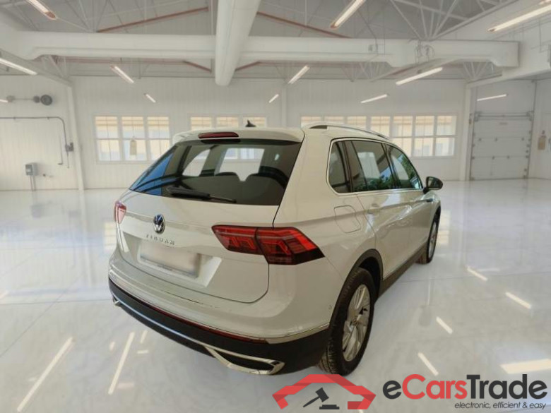 VOLKSWAGEN TIGUAN / 2020 / 5P / SUV 2.0 TDI SCR 110KW ELEGANCE DSG #2